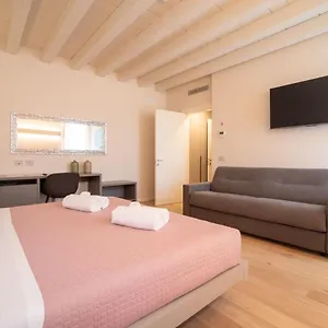 Calcirelli Aparthotel